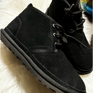Women’s Ugg Neumel boot size 8. Worn only once. Black with original box